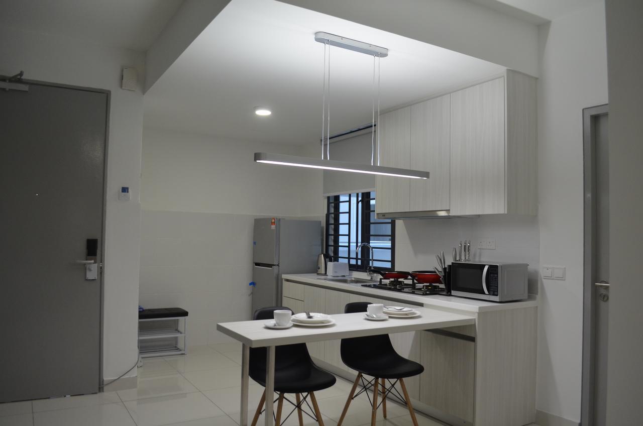 1 Tebrau Suites By Subhome Johor Bahru Exterior foto